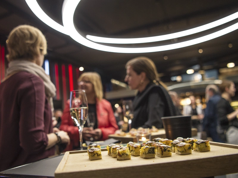 THE HALL APG Poster Night 2018