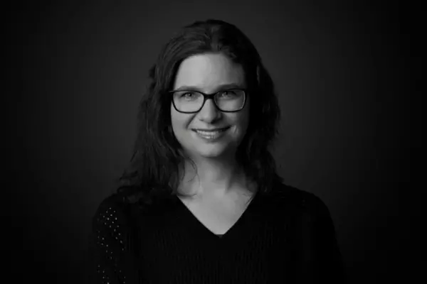 nicole weiss public team the hall